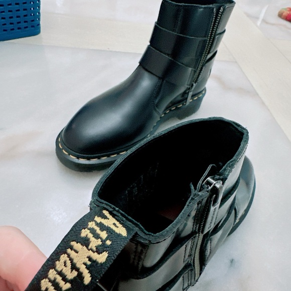 Dr.Martens JAIMES LEATHER HARNESS CHELSEA BOOTS/NEW - Picture 9 of 12